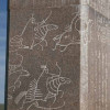 Darstellung der leichten Reiterei DSCHINGIS KHANS auf dem Obelisk in seinem Stammgebiet
